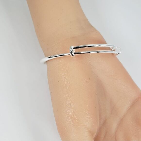 Brand New Silver Hello Kitty Bracelet - Picture 2 of 4